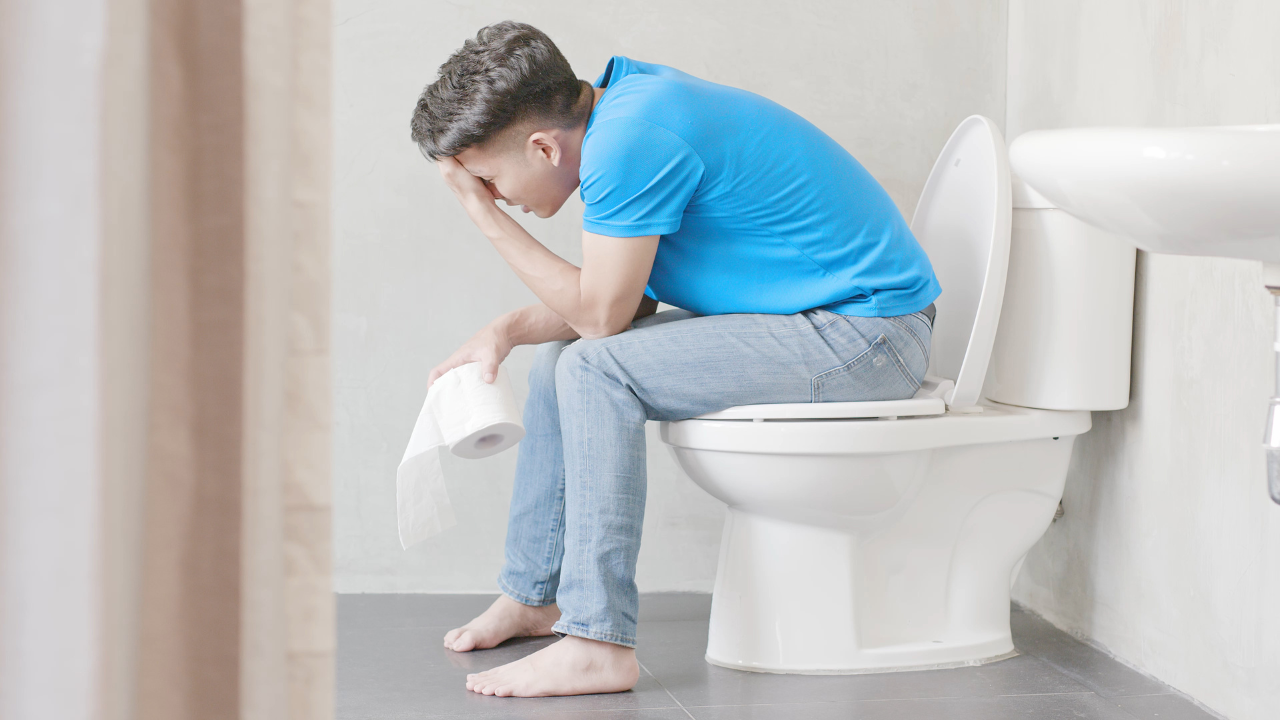 Táo bón chức năng: Ăn gì, uống gì và có nên bổ sung lợi khuẩn?